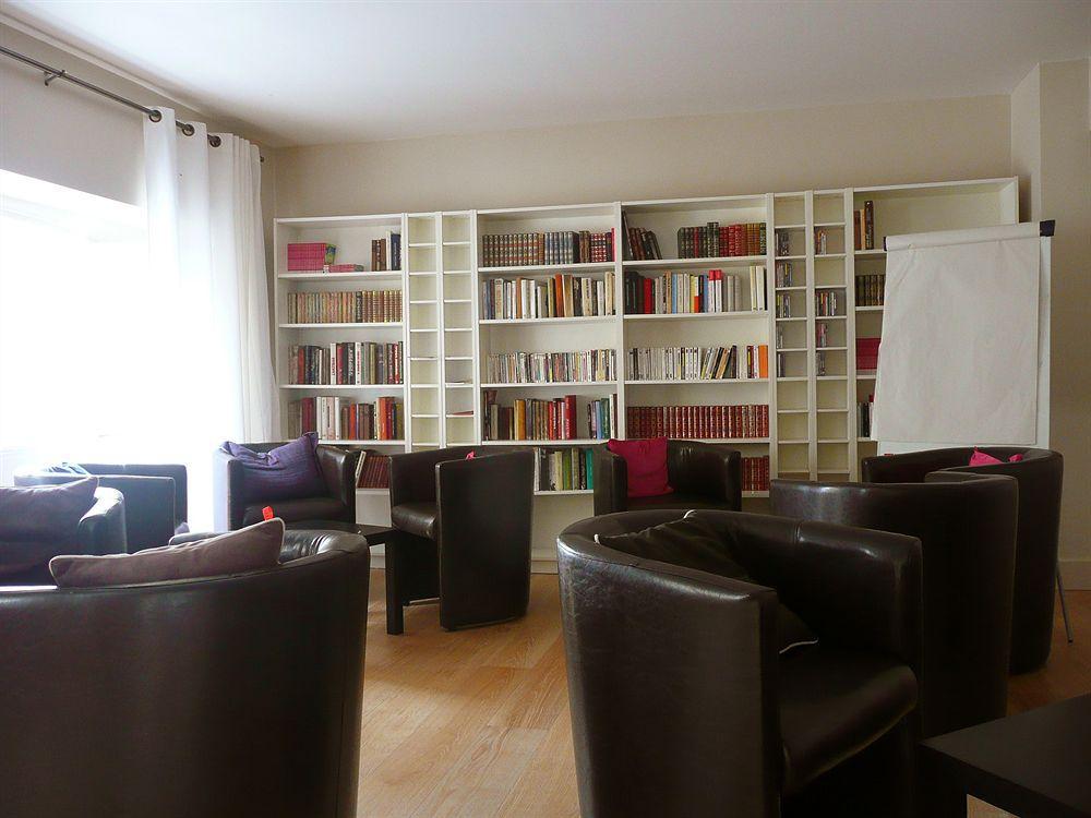 Hotel Atrium Lourdes Bagian luar foto