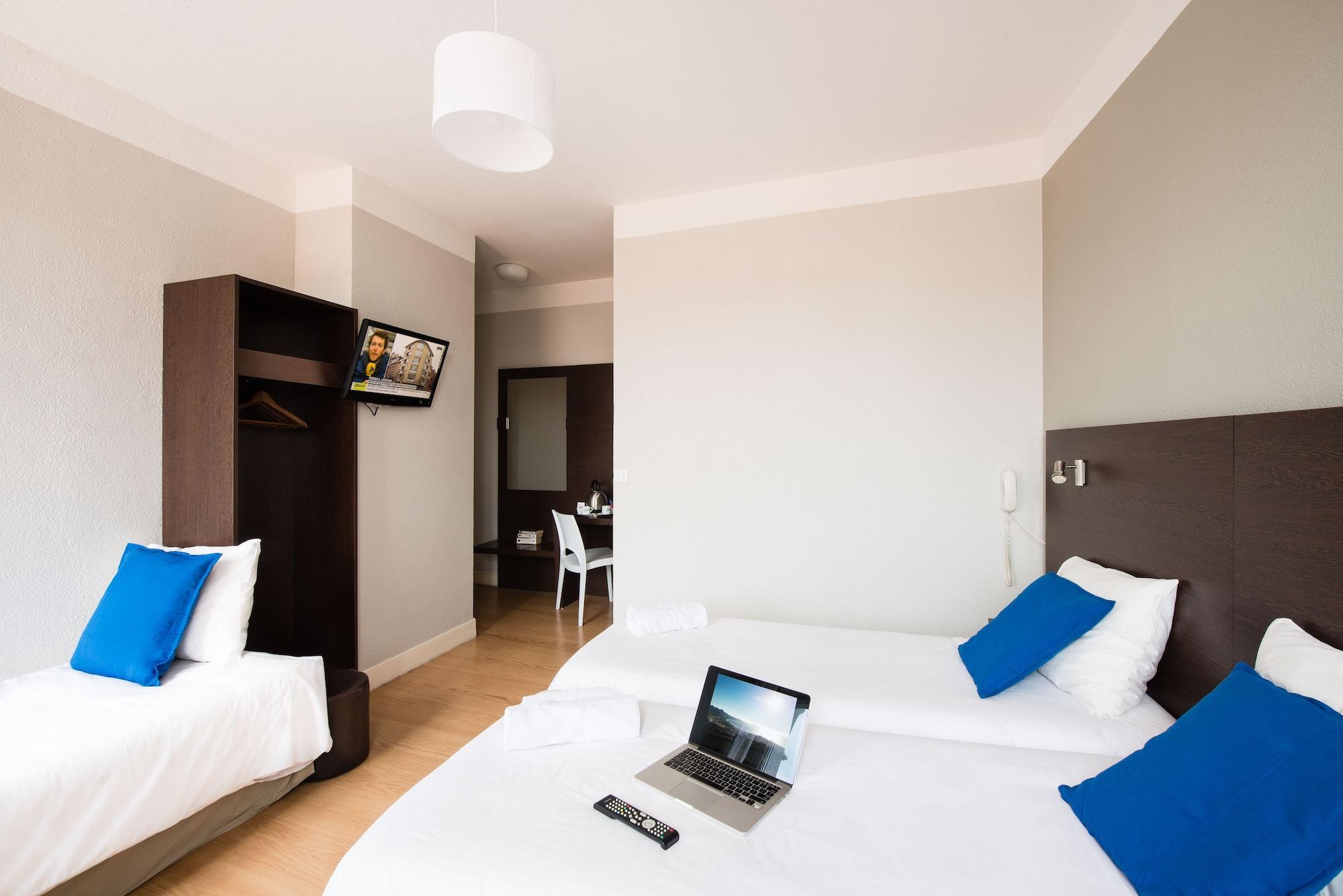 Hotel Atrium Lourdes Bagian luar foto