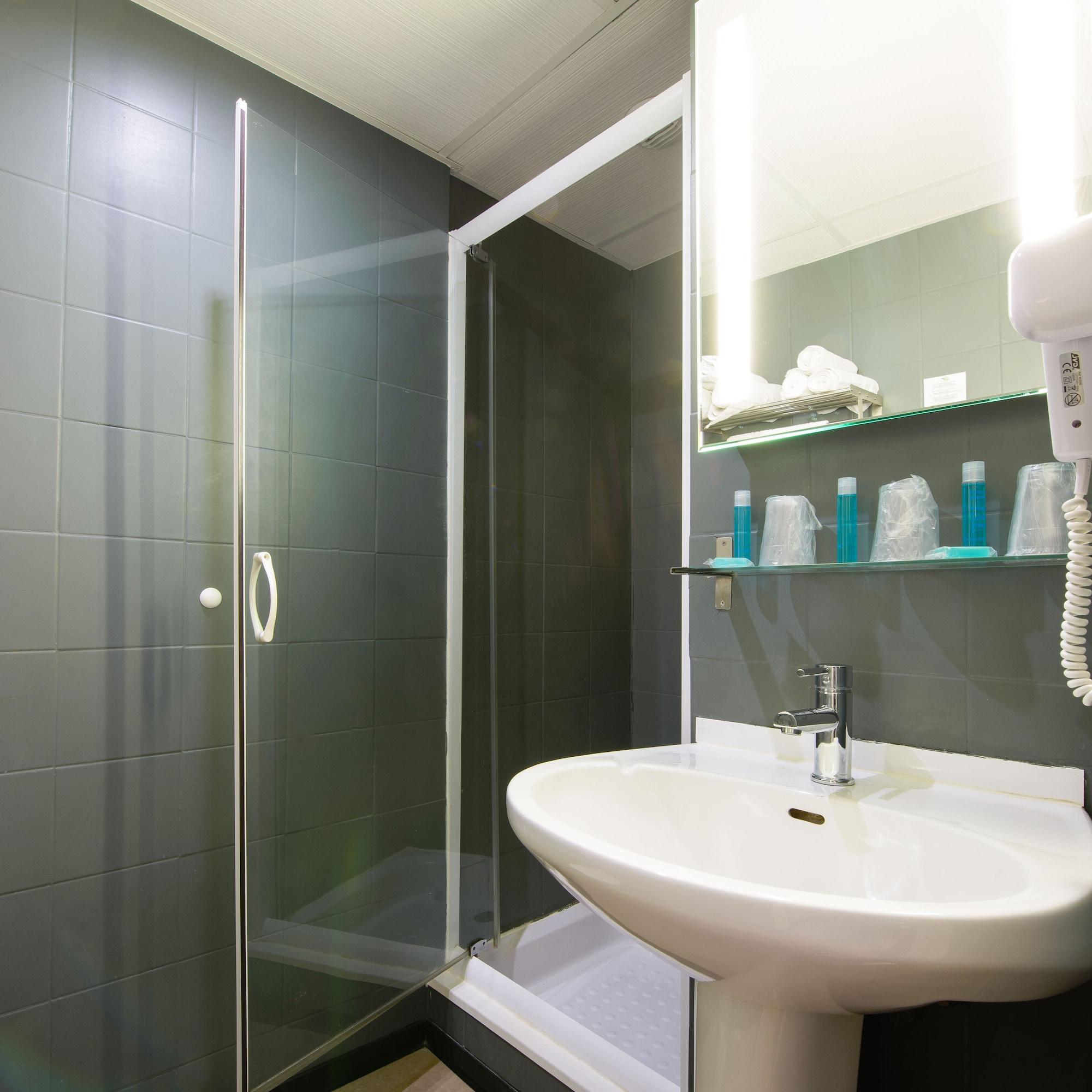 Hotel Atrium Lourdes Bagian luar foto