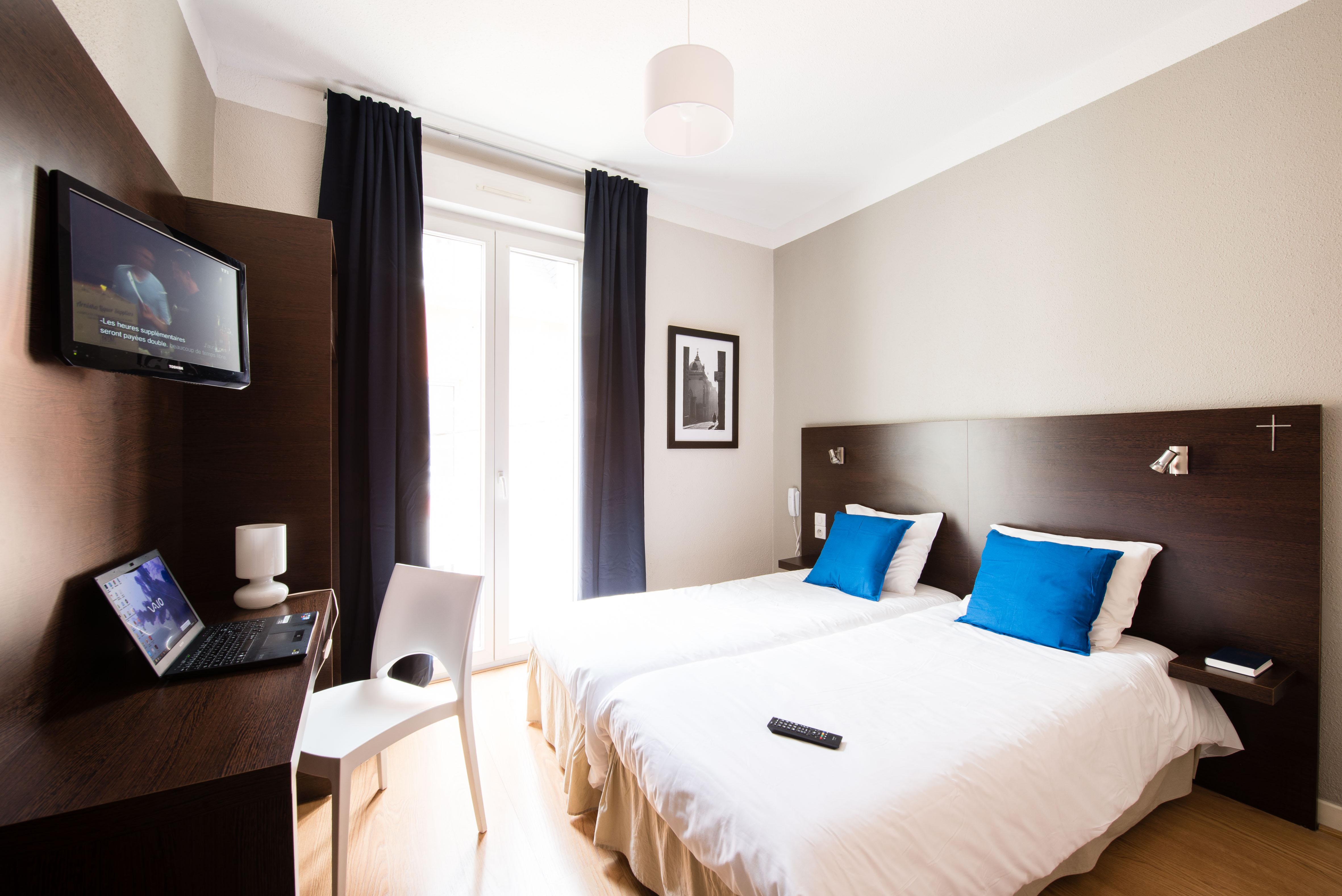 Hotel Atrium Lourdes Bagian luar foto