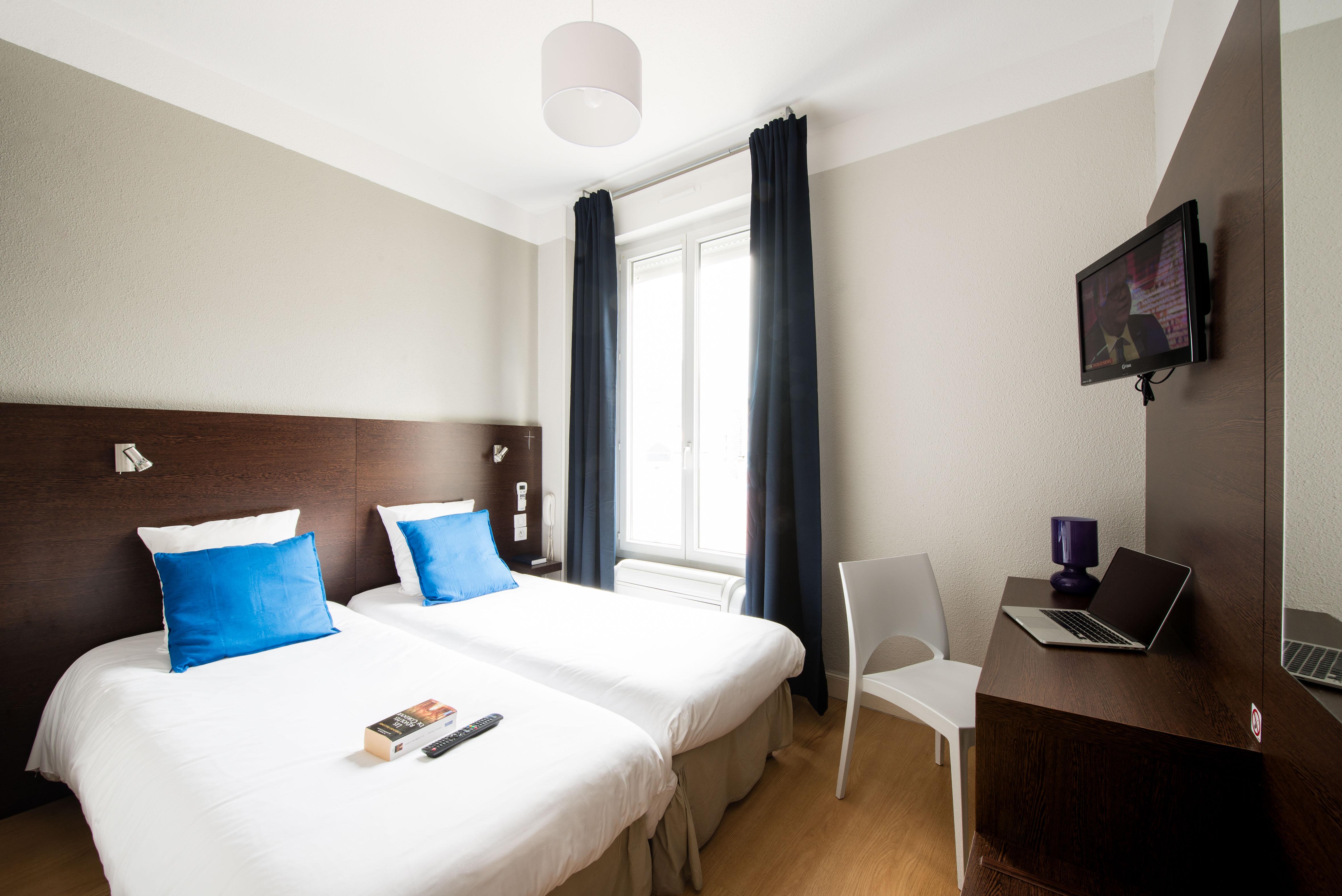 Hotel Atrium Lourdes Bagian luar foto