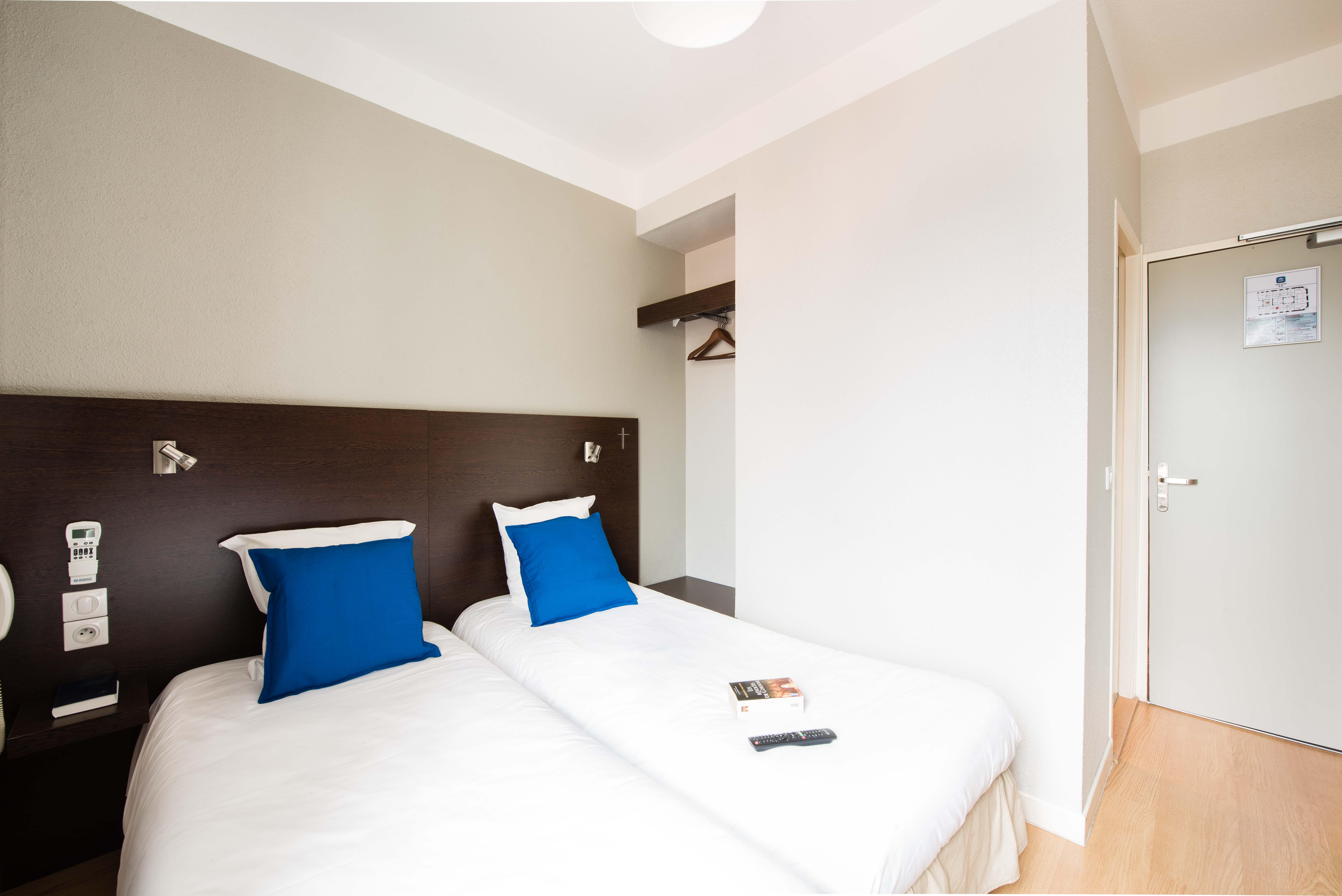 Hotel Atrium Lourdes Bagian luar foto