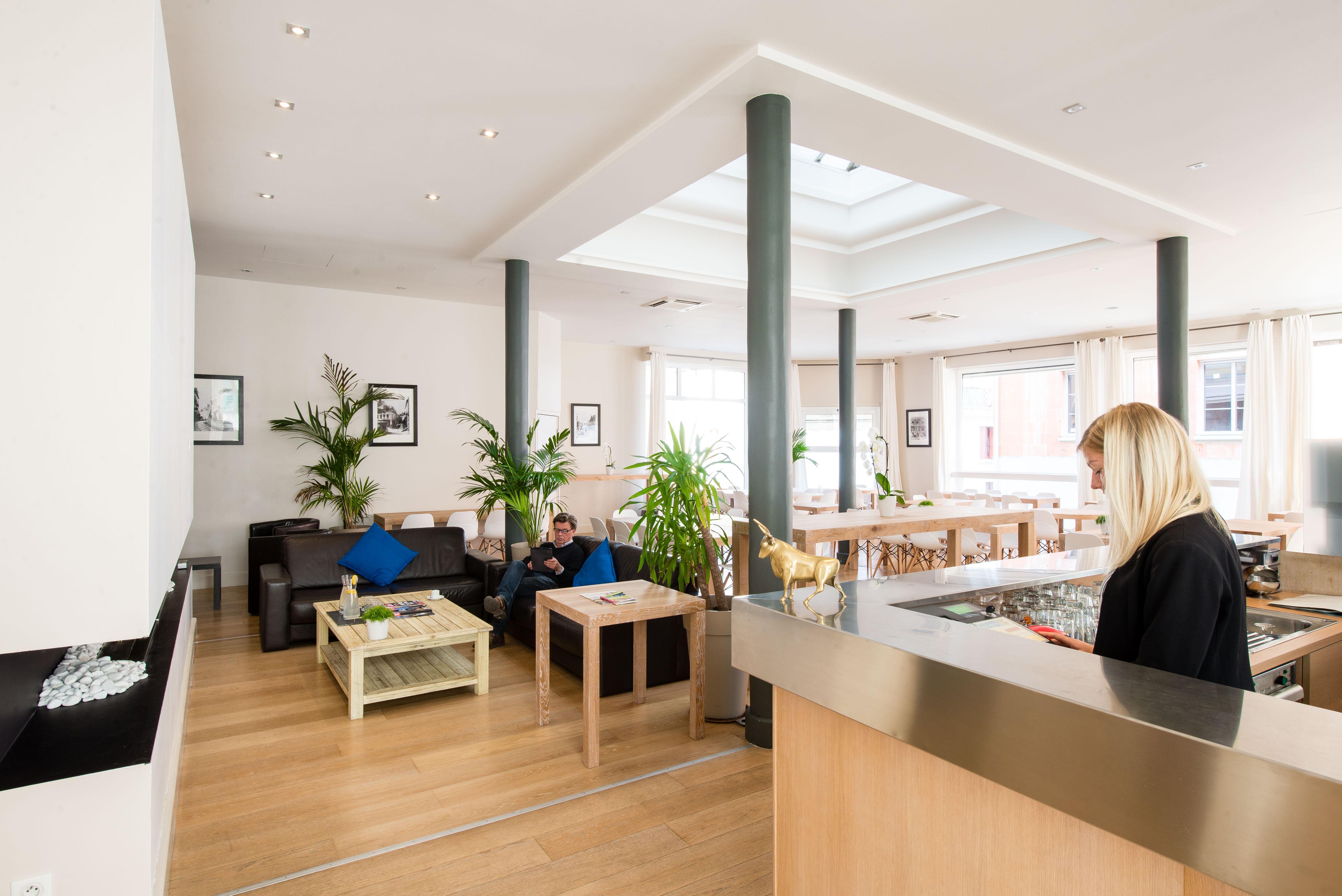 Hotel Atrium Lourdes Bagian luar foto