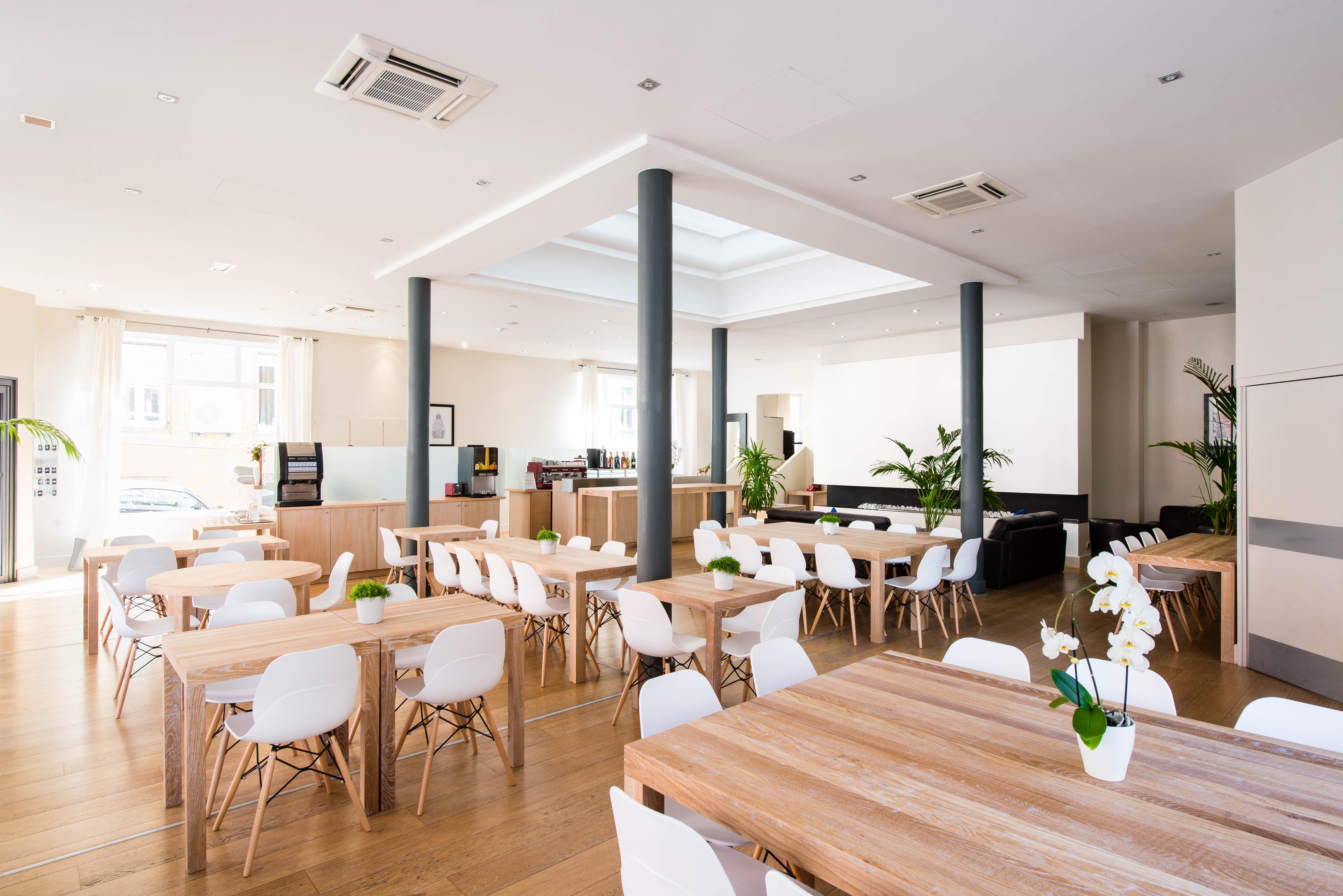 Hotel Atrium Lourdes Bagian luar foto